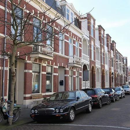 Vakantiehuis Holiday Rosuro Beach House Den Haag